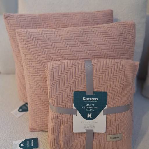 Produtos da Karsten em Ninho Verde II Eco Residence, SP por Decor Max Casa