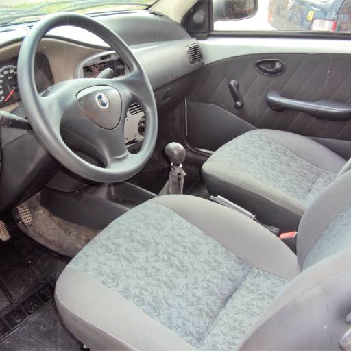 STRADA 1.4 FIRE FLEX - 2006 - PRATA por Top Car Veículos