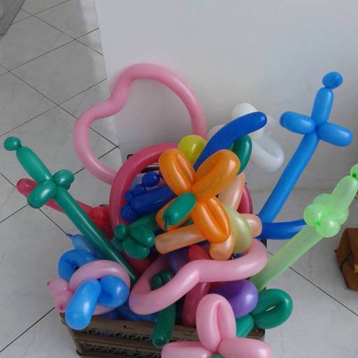 Escultura de Balões por Abracadabra Festas e Locações