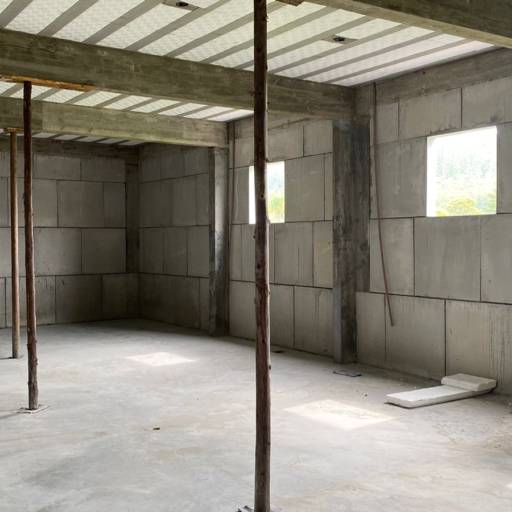 Bloco Cimentício de vedação de alta resistência e termo-acústico com EPS anti-chama