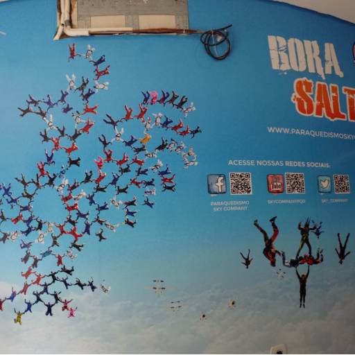 Adesivação Parede por Fator Sign Coberturas e Totens