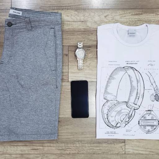 Bermuda Masculina de Algodão c/ Elastano (Disponível no Tamanho: 38/40) / Camiseta Masculina de Algodão (Disponível no Tamanho: P e XGG) em Bauru, SP por Blessing Store 