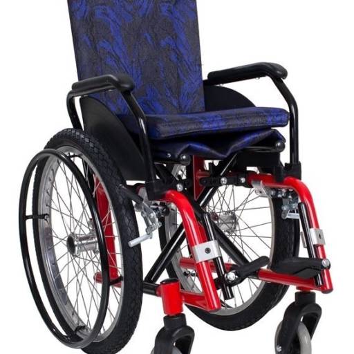 cadeira de rodas infantil em Jundiaí, SP por DyTec Comércio e Manutenção em Equipamentos Médicos Hospitalares