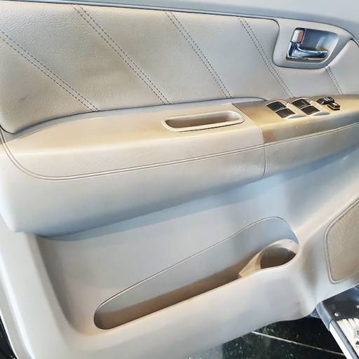 TOYOTA HILUX CAMINHONETE 3.0 4P 4X4 SRV TURBO DIESEL CABINE DUPLA AUTOMÁTICO- 2011 em Botucatu, SP por AJ Veículos