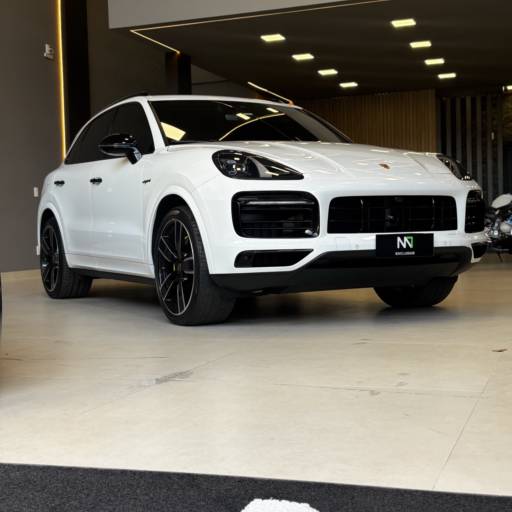 PORSCHE CAYENNE PLATINUM EDITION V6  em Foz do Iguaçu, PR por M7 Exclusive 